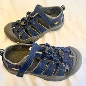 Keen Newport H2 Youth Kids Sandals Sz 4